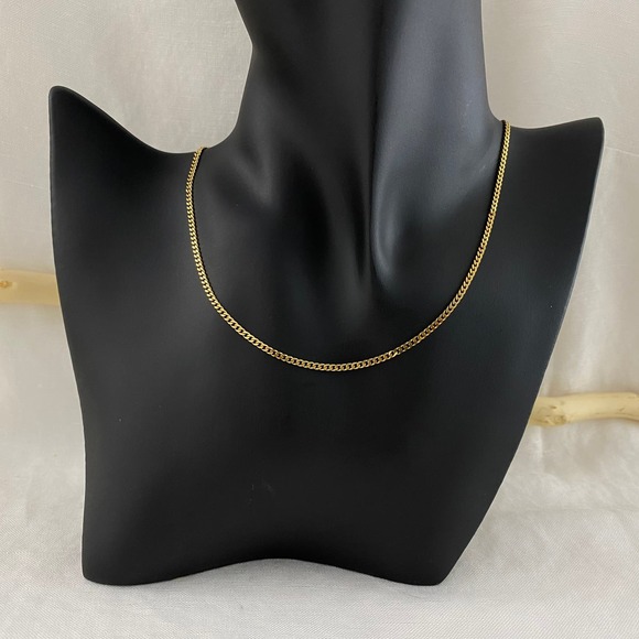 ZOE Curb 18k Gold Plated Stainless Steel Curb Necklace - Picture 2 of 7